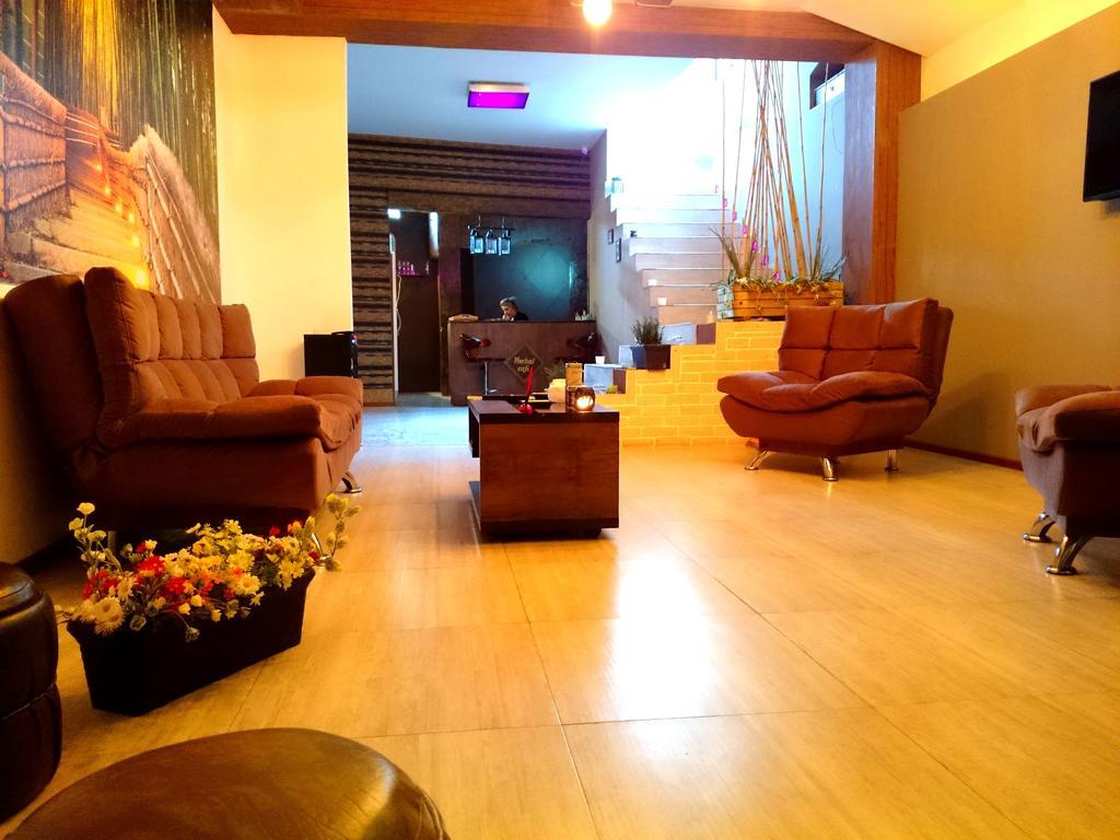 Velvet Hotel Tbilisi Eksteriør bilde